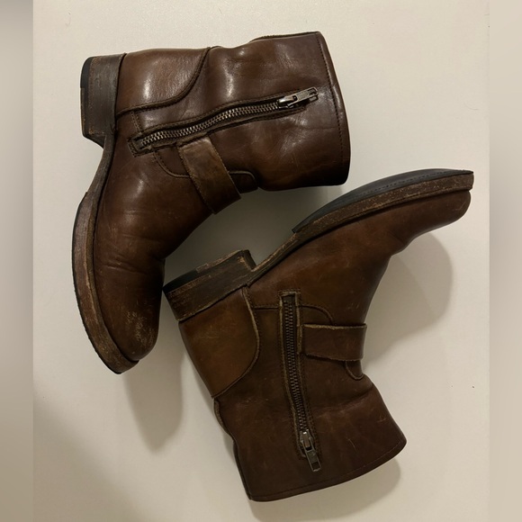 FRYE Vicky Engineer Boots - Picture 7 of 10